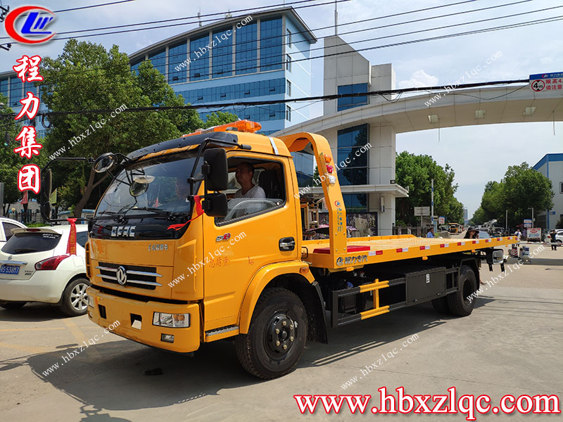 湖北程力集團生產的東風D8清障車價格是多少？